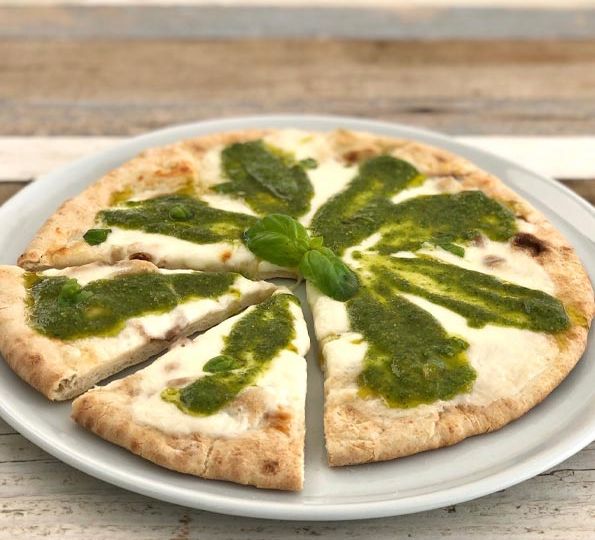 Focaccia-stracchino-pesto02