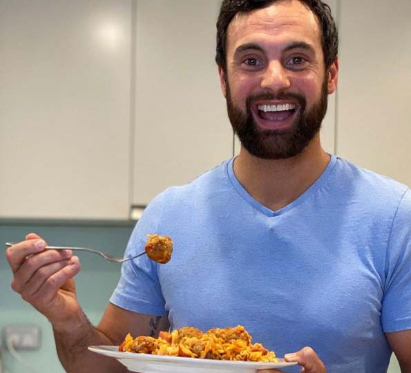 cam-in-the-kitchen-friday-night-meatballs