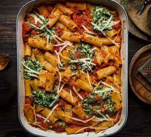 red-pesto-rigatoni